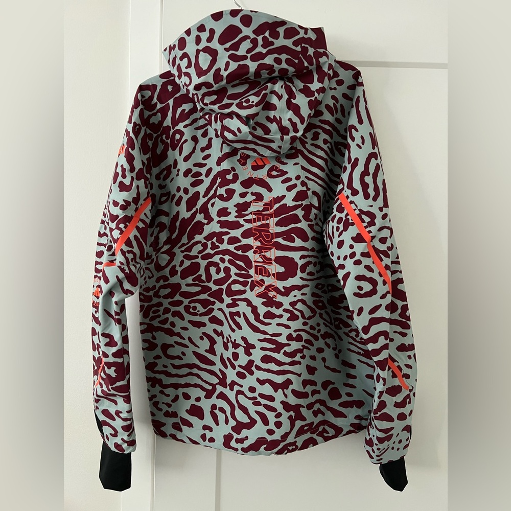 adidas by stella mccartney X Terrex True Nature 2L Jacket - Picture 7 of 9